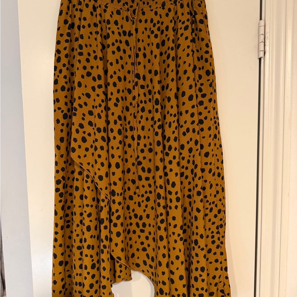 Listicle Asymmetrical Mustard and Black Skirt